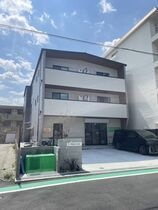 西宮市柳本町の外観