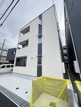 尼崎市東本町3丁目の外観