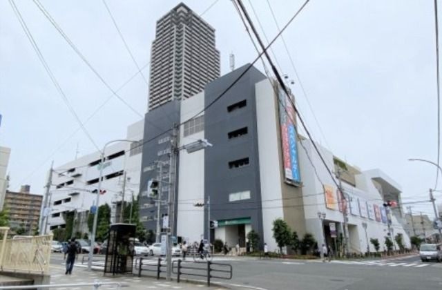 写真：ジーユー御影クラッセ店