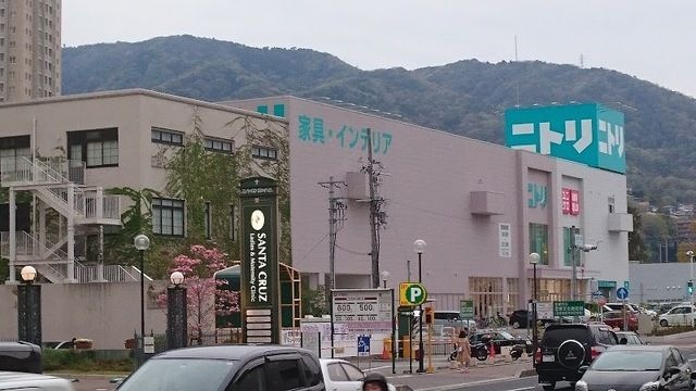 ユニクロ宝塚歌劇場前店