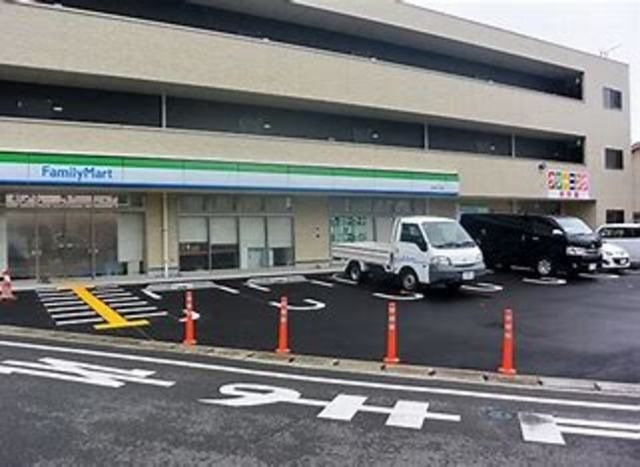 ファミリーマート魚住四丁目店