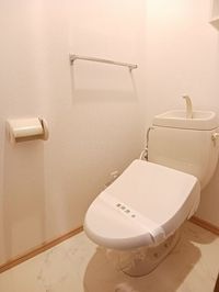 シンプルで使いやすいトイレです