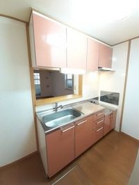 コンパクトなキッチンで掃除もラクラク