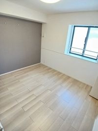 内装は落ち着いています