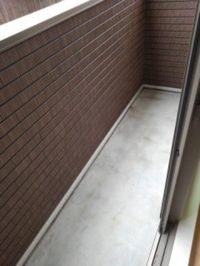 落ち着いた時間を過ごせるバルコニーです