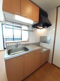 コンパクトなキッチンで掃除もラクラク
