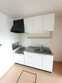 コンパクトなキッチンで掃除もラクラク