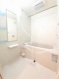 落ち着いた空間のお風呂です