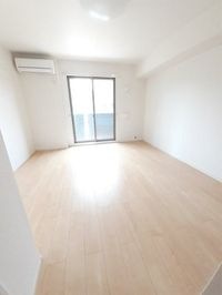 内装は落ち着いています