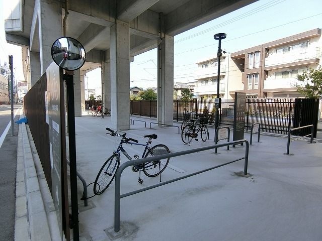 鳴尾駅駐輪場