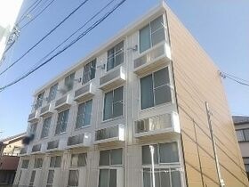 松村の外観