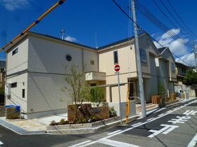 COURT六石町の外観