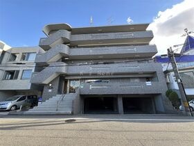 甲子園GHの外観