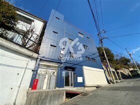 鶯橋マンションの外観