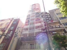エスティ・ロアール神戸駅前の外観