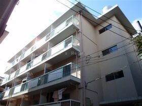 マンションカザミドリの外観