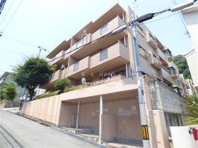 グランドメゾン六甲箕岡の外観