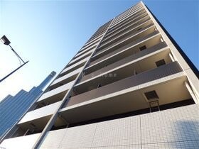 プレサンス三宮フラワーロードの外観