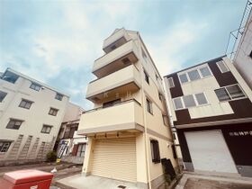 コムディッソエフモールの外観