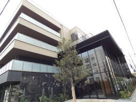 シークリサンス西岡本の外観