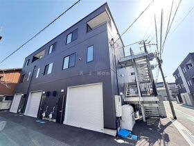 ラフマート今津の外観