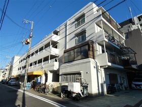 コーズ島田の外観