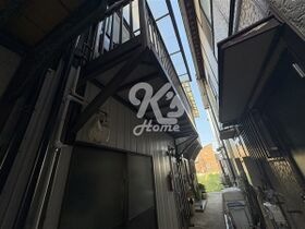 外浜町2丁目貸家の外観