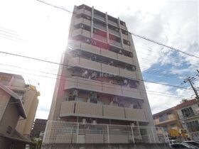 R4の外観