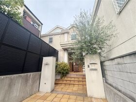 芦屋市翠ヶ丘町戸建の外観