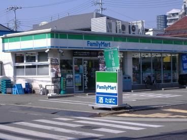 ファミリーマート 長田久保町店