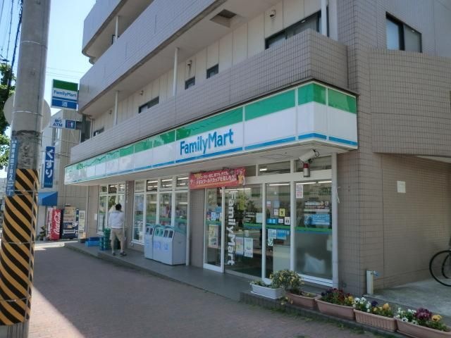 写真：ファミリーマート ナダ萬灘南通店