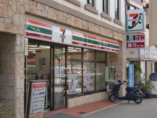 セブンイレブン アントレマルシェ新神戸店