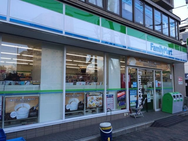 ファミリーマート 阪神大石駅前店