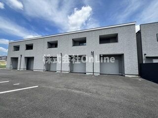 写真:Tom’s garageの外観