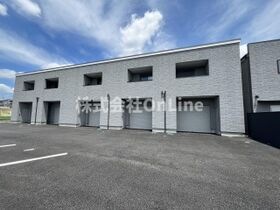 Tom’s garageの外観