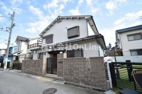 東弓削3丁目戸建ての外観
