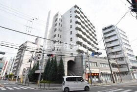 ルミエール八尾駅前の外観