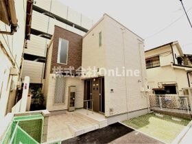 クレイノジニアの外観