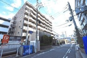 ルミエール八尾の外観