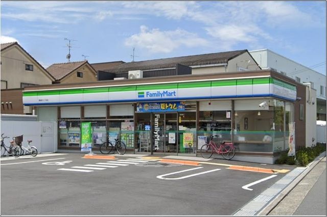 写真：ファミリーマート