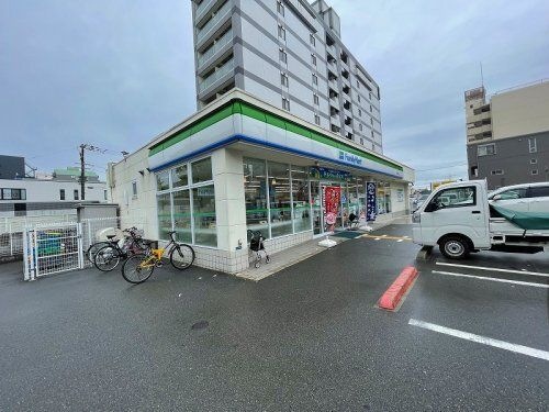 写真:ファミリーマート 東大阪長田中店