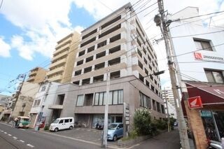 写真:アンブシュール京橋の外観