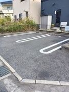 駐車場に車を止められます