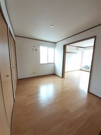 中はこのようになっています