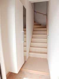収納もある玄関です