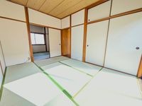 フローリングだけでなく、和室もあります