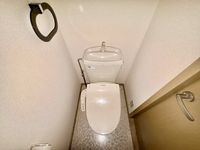 清潔感のあるトイレです