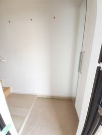 毎日通る玄関はこちらです