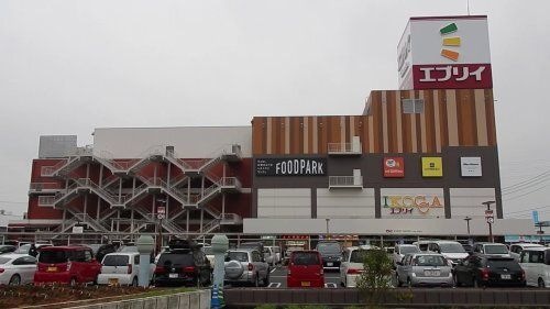 エブリイ Okanaka津高店