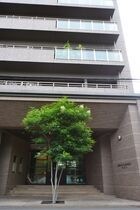 ロイヤルガーデン中山下の外観